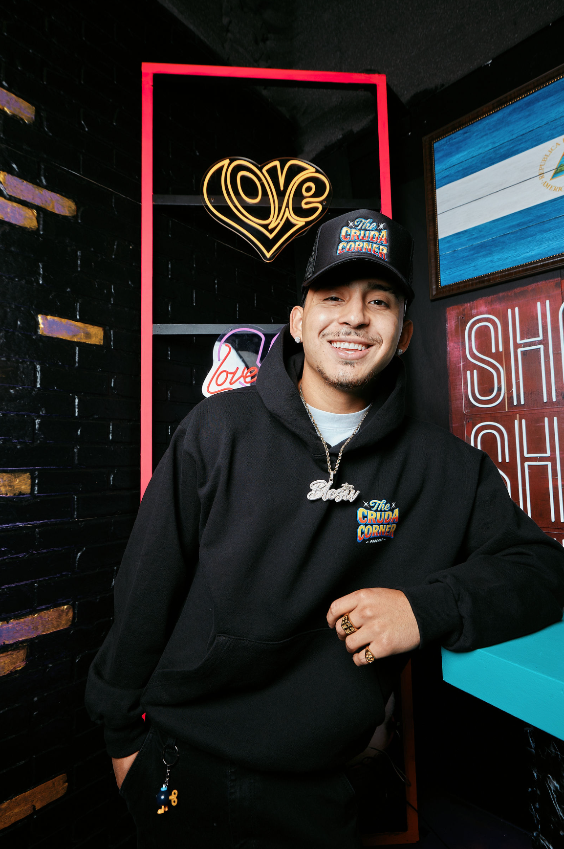 Pa La Cruda Hoodie (Black)